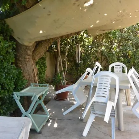 Two-bedroom With Terrasse, Barbecue And Garden 230